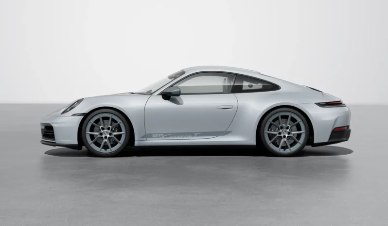 
								Porsche 911 Carrera T full									