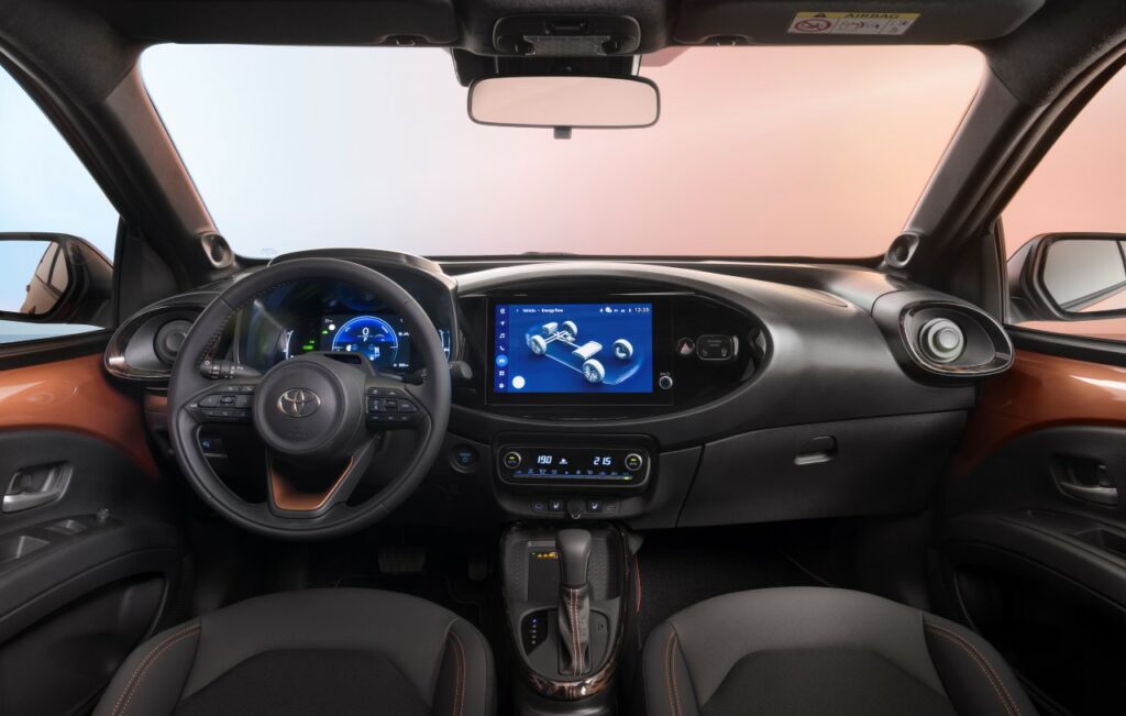 Toyota Aygo X Hybrid – jeszcze bardziej stylowa, jeszcze wydajniejsza